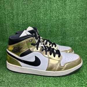 Size 11.5 - Jordan 1 Mid SE Metallic Gold 2020